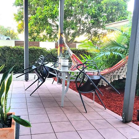 Beachside One Bedroom Flat Retreat Maroochydore Exterior photo