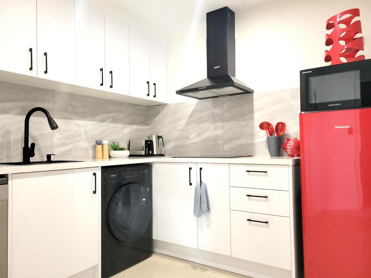 Beachside One Bedroom Flat Retreat Maroochydore Exterior photo