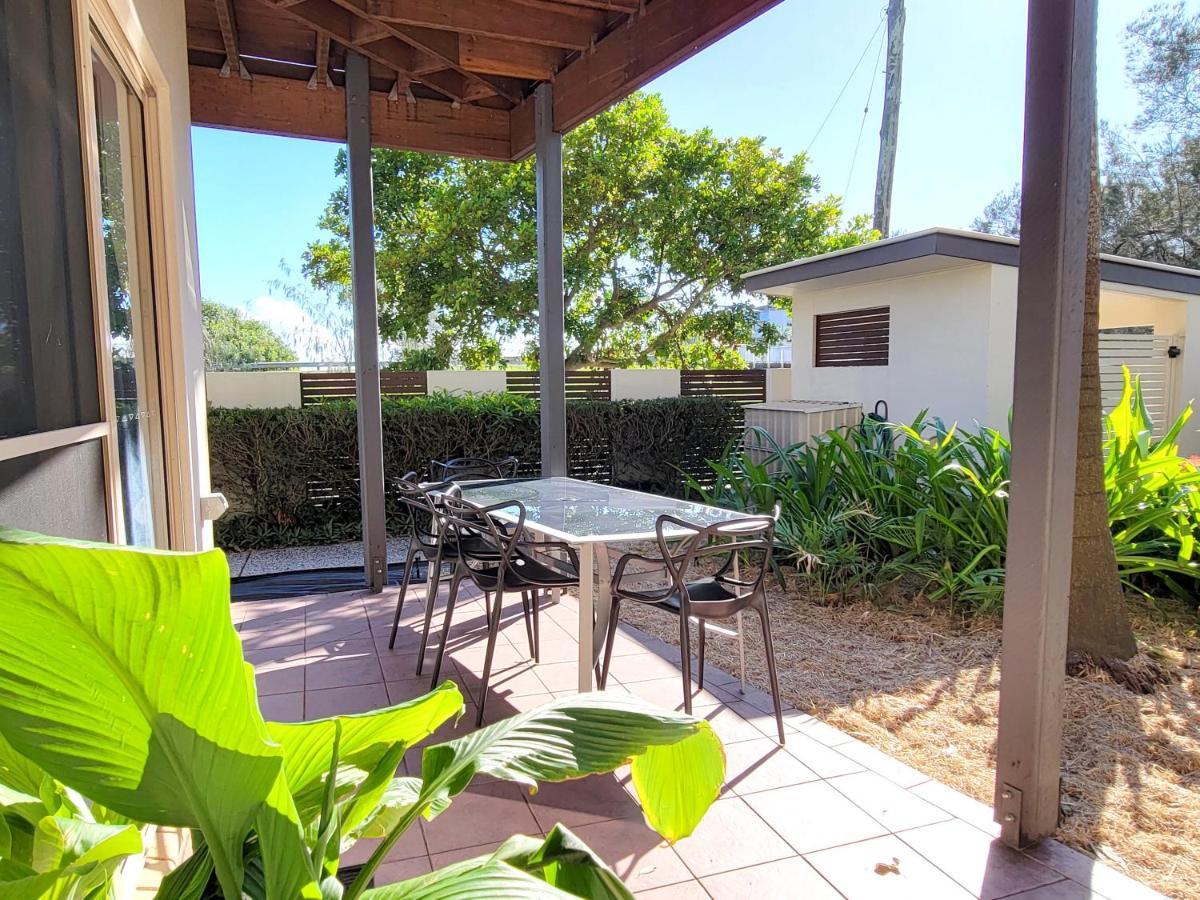 Beachside One Bedroom Flat Retreat Maroochydore Exterior photo