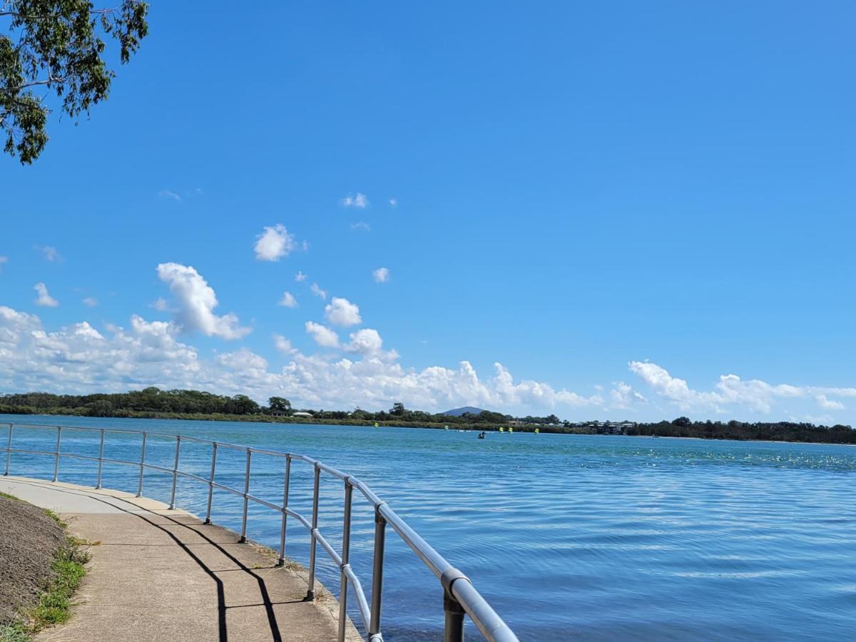 Beachside One Bedroom Flat Retreat Maroochydore Exterior photo